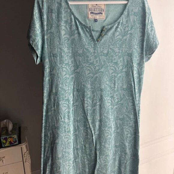 dress - Picture 1 of 2